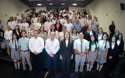 Jóvenes de COBAES debaten sobre inteligencia artificial en el 11° Encuentro Estatal “Debate tu Mundo.