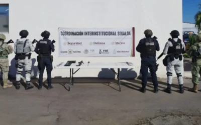 Continúan más revisiones en el Centro Penitenciario Aguaruto, en Culiacán; este martes se aseguraron dosis de presunta droga, teléfonos y demás objetos