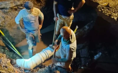 La JUMAPAM repara línea de distribución de agua potable en Alborada, sin afectar el abasto del vital líquido