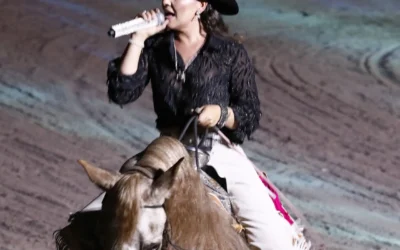 Diana Laura conquista el Lienzo Charro de la Expo Feria Ganadera Sinaloa 2025.