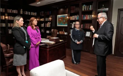 Nombra Gobernador Rocha a Silvia Evelin Ward Bringas como nueva subsecretaria de Educación Básica en Sinaloa.