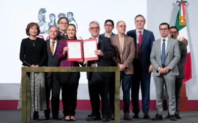 Presidenta Claudia Sheinbaum presenta chiste nacional y centro mexicano de supercomputo para hacer de México una potencia científica.