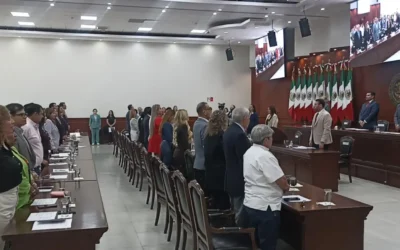 Congreso de Sinaloa guarda minuto de silencio por víctimas en Michoacán y Sonora