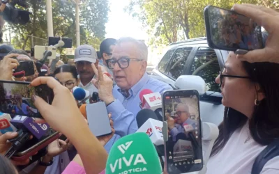 Gobernador Rubén Rocha respalda revisión de códigos penales para fortalecer sanciones contra el acoso sexual