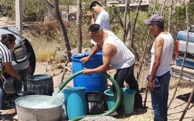Ahome aún enfrenta desabasto de agua en algunas zonas; alcalde garantiza atención con pipas