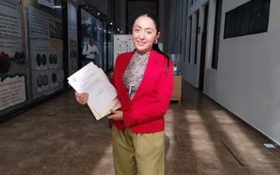 Alejandra Pineda Prado denuncia presiones políticas y exige derecho de defensa ante Comisión de Fiscalización