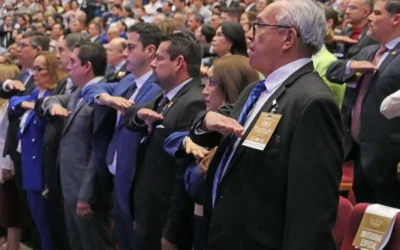 Representantes del ámbito académico, educativo y gubernamental califican de justo y oportuno el reconocimiento de la UAS a Luciano Concheiro por su trayectoria y compromiso social.