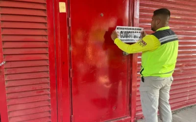 Clausura Protección Civil dos tiendas Waldo’s en Guasave