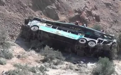 Tragedia en Arequipa: 37 muertos tras caída de autobús a un barranco en Perú