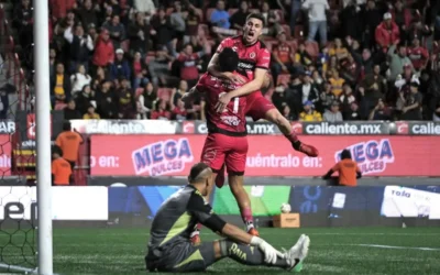 Xolos toma ventaja contundente y América cae en la ida de los cuartos del Apertura 2025