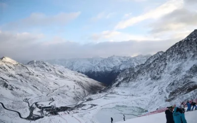 Avalancha en Nepal deja 15 alpinistas desaparecidos en la montaña Yalung Ri Himal