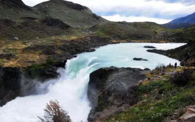 Dos excursionistas mexicanos fallecen y siete personas siguen desaparecidas en Torres del Paine, al sur de Chile