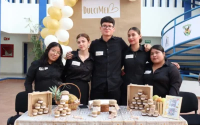 De la teoría al stand: Estudiantes de Ciencias de la Comunicación muestran su potencial emprendedor a través de la quinta edición de Expo Merca