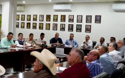 Evalúan en reunión de trabajo CAADES/ANUR resultados .