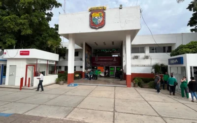 Regidora de Morena pide informe sobre el uso de los 60 Millones del crédito bancario; el secretario de la comuna dice que se transparentará a través de la tesorera.