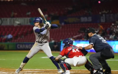 Jaguares pega primero en Mazatlán