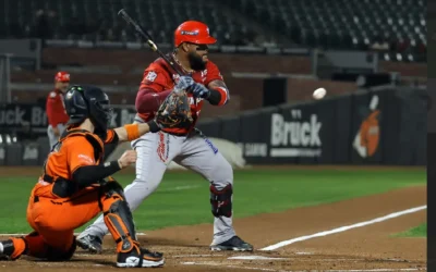 Naranjeros se impone en el inicio de la serie ante Venados .