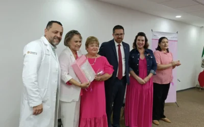 Beneficencia Pública y Secretaría de Salud entregan 40 prótesis externas de mama a mujeres operadas por cáncer