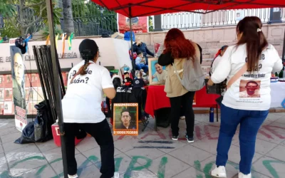 Realizan actividad “Silla Vacía” en Catedral de Culiacán para recordar a personas desaparecidas