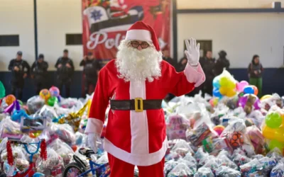 Policlaus 2025 lleva 11 mil juguetes a niñas y niños ahomenses