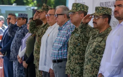 Asiste el gobernador Rocha ceremonia de destrucción de armamento donado y decomisado.