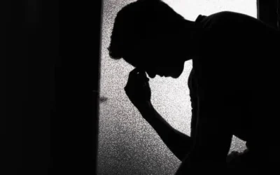 Los boomers crearon «la crisis de los 40». La Gen Z afrontan algo muy distinto: la depresión de los 20