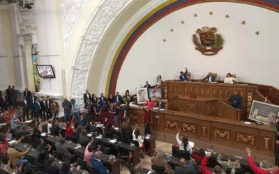 Asamblea Nacional de Venezuela aplaza sesión para investigar ataques de EE.UU.