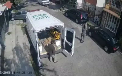 Usan ambulancia del IMSS para transportar azulejos en Cuautitlán Izcalli; Instituto inicia procedimiento de sanción