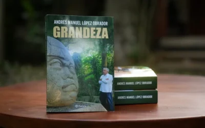 Miles de ejemplares de “Grandeza” llegan al Senado sin explicación oficial