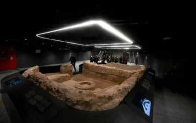 Estación del Metro bajo el Coliseo Romano exhibe hallazgos arqueológicos