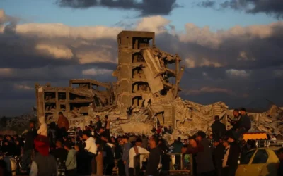 Israel ataca una escuela-refugio en Gaza; deja al menos seis muertos