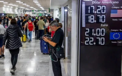 Peso cotiza a 17.90 por dólar en vísperas de Navidad