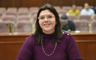 Sthefany Rea impulsa la literatura en lenguas indígenas y la industria fílmica de Sinaloa.
