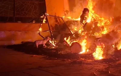 Muere una persona tras incendio en el patio de la Parroquia del Sagrado Corazón de Jesús, en Guasave.