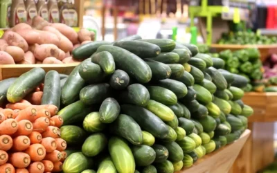 Presión diferenciada: Inflación alimentaria golpea con más fuerza a las ciudades que al campo en 2025; familias mexicanas compensan alza de precios con más horas de trabajo.