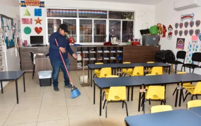 La UAS marca precedente en Sinaloa; realiza el primer cambio de identidad de género en documentos oficiales de un trabajador.