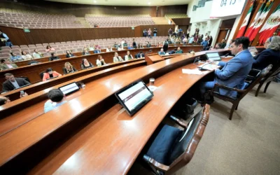 Se solidariza 65 Legislatura con los diputados Elizabeth Montoya y Sergio Torres