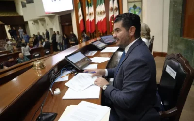 Secretarios estatales comparecen en el Congreso por la glosa del Informe