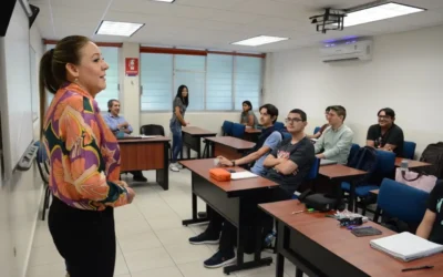 Lleva la Facultad de Historia de la UAS la difusión del conocimiento a las preparatorias y otros subsistemas, para que crezca el interés por esta disciplina.