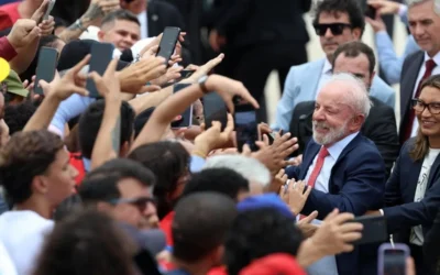 Lula veta proyecto que habría reducido pena a Bolsonaro y a implicados de intento golpista