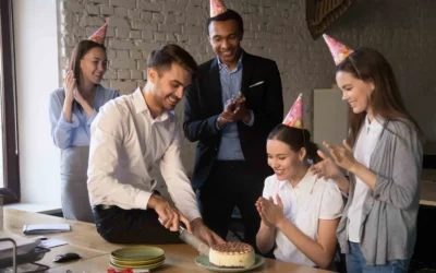 Morena propone iniciativa para descansar o recibir pago doble en tu cumpleaños