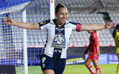 Charlyn Corral, líder mundial de goleo por segundo año