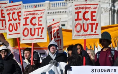 Trump amenaza con usar al ejército en las protestas contra ICE en Minesota