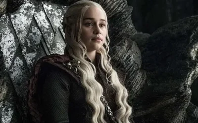 Emilia Clarke cierra la puerta a la fantasía tras ‘Juego de tronos’: “No me volverán a ver subirme a un dragón”