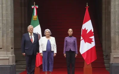 Claudia Sheinbaum da bienvenida oficial a Mary Simon, gobernadora general de Canadá, en Palacio Nacional