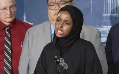 Joven estadunidense denuncia golpiza y «secuestro» de agentes del ICE en Minnesota