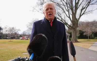 “Está jugando con fuego”, lanza Trump al alcalde de Minneapolis por criticar política migratoria