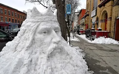 La escultura de nieve de Henrik Lojka atrae a decenas en Brooklyn