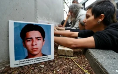 Madre de migrante desaparecido hace 16 años pide la residencia para continuar con la búsqueda