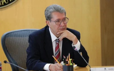 Diputado Ricardo Monreal expresa su respaldo a la iniciativa de la presidenta para reducir pensiones millonarias.